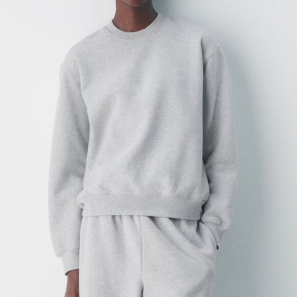 Aritzia TNA Cozy Sweatfleece Perfect Crew Sweatshirt - Picture 2 of 4